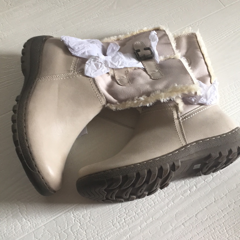 Boots - Picture 2 of 3